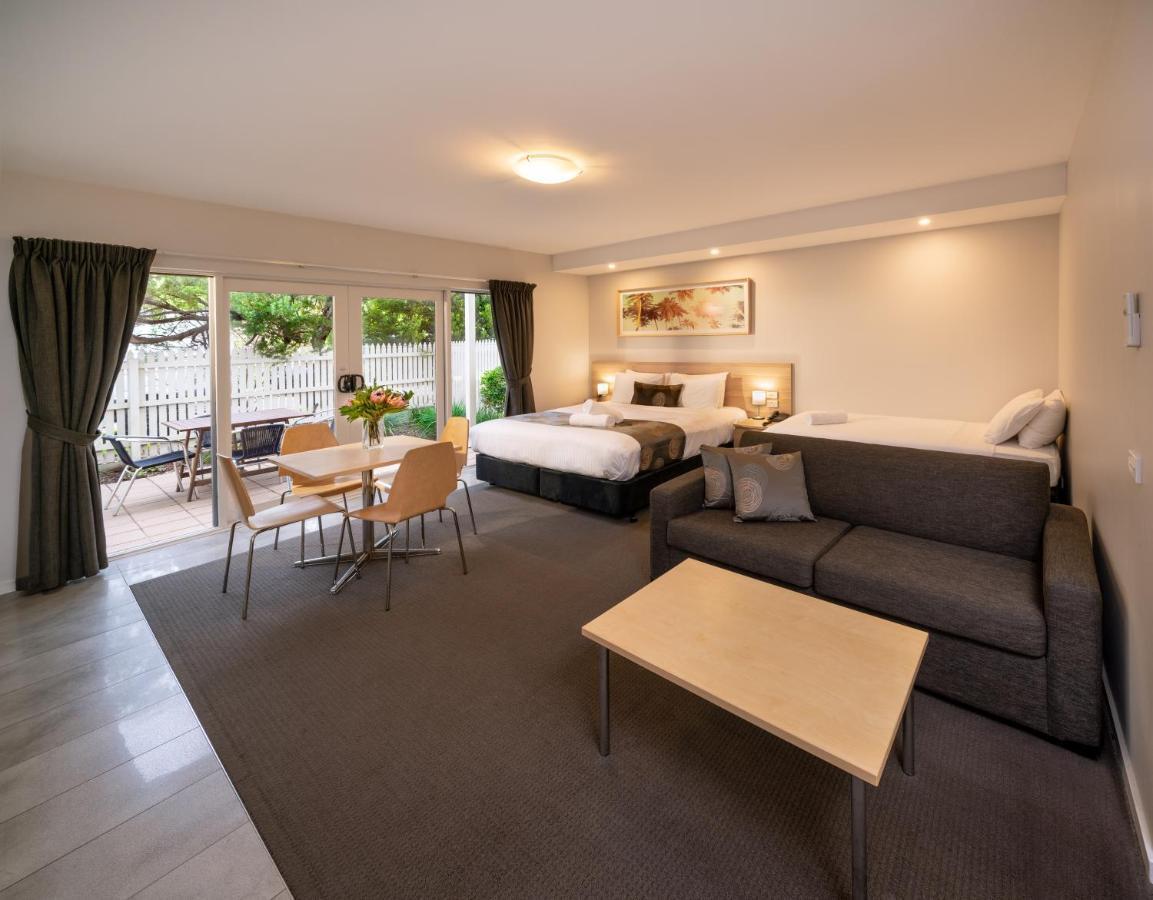 Boathouse Resort Studios And Suites Blairgowrie Exteriör bild