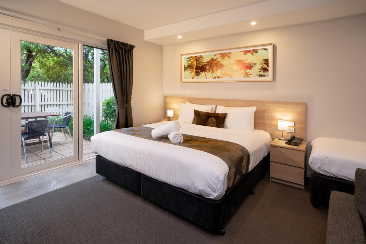 Boathouse Resort Studios And Suites Blairgowrie Exteriör bild