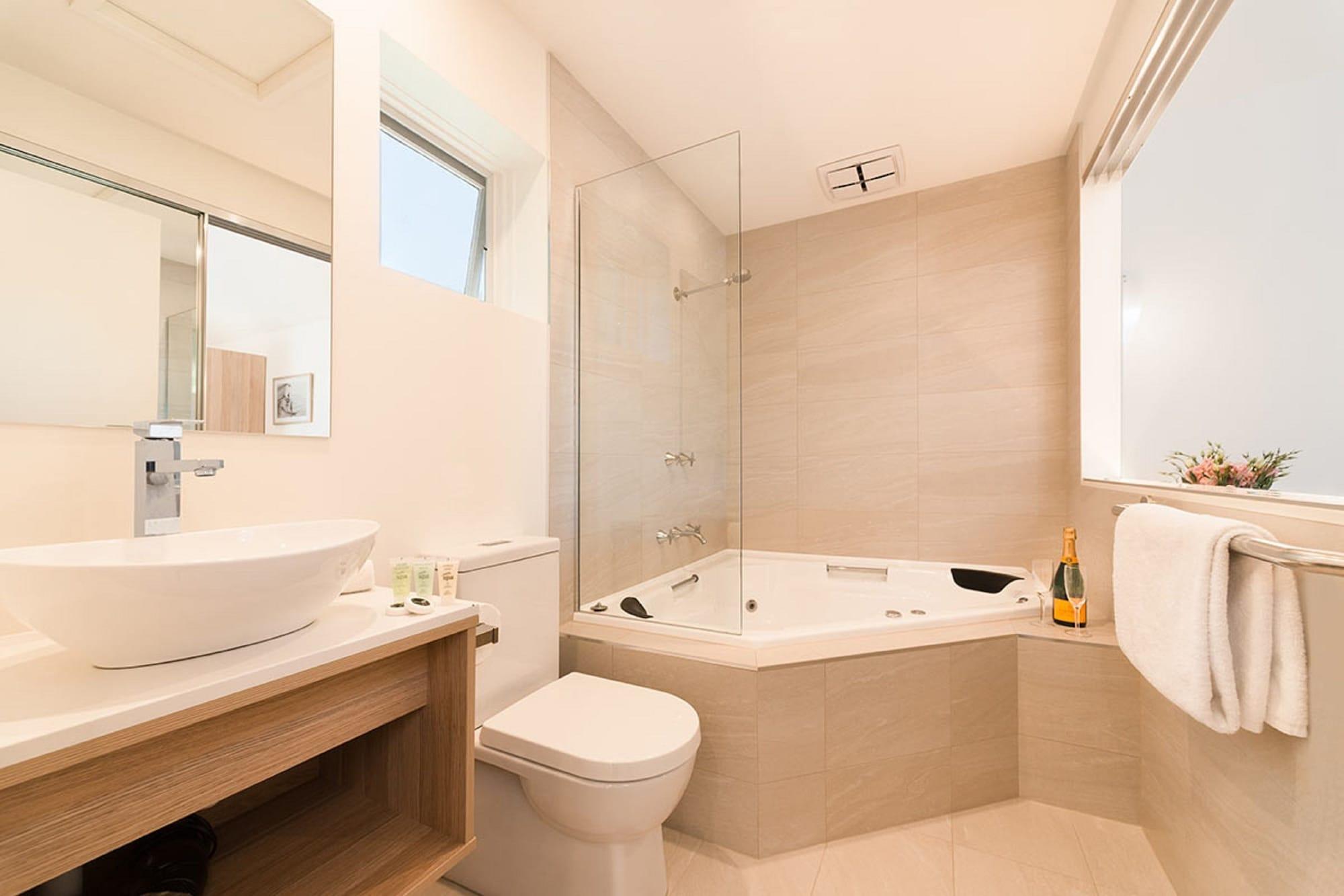 Boathouse Resort Studios And Suites Blairgowrie Exteriör bild