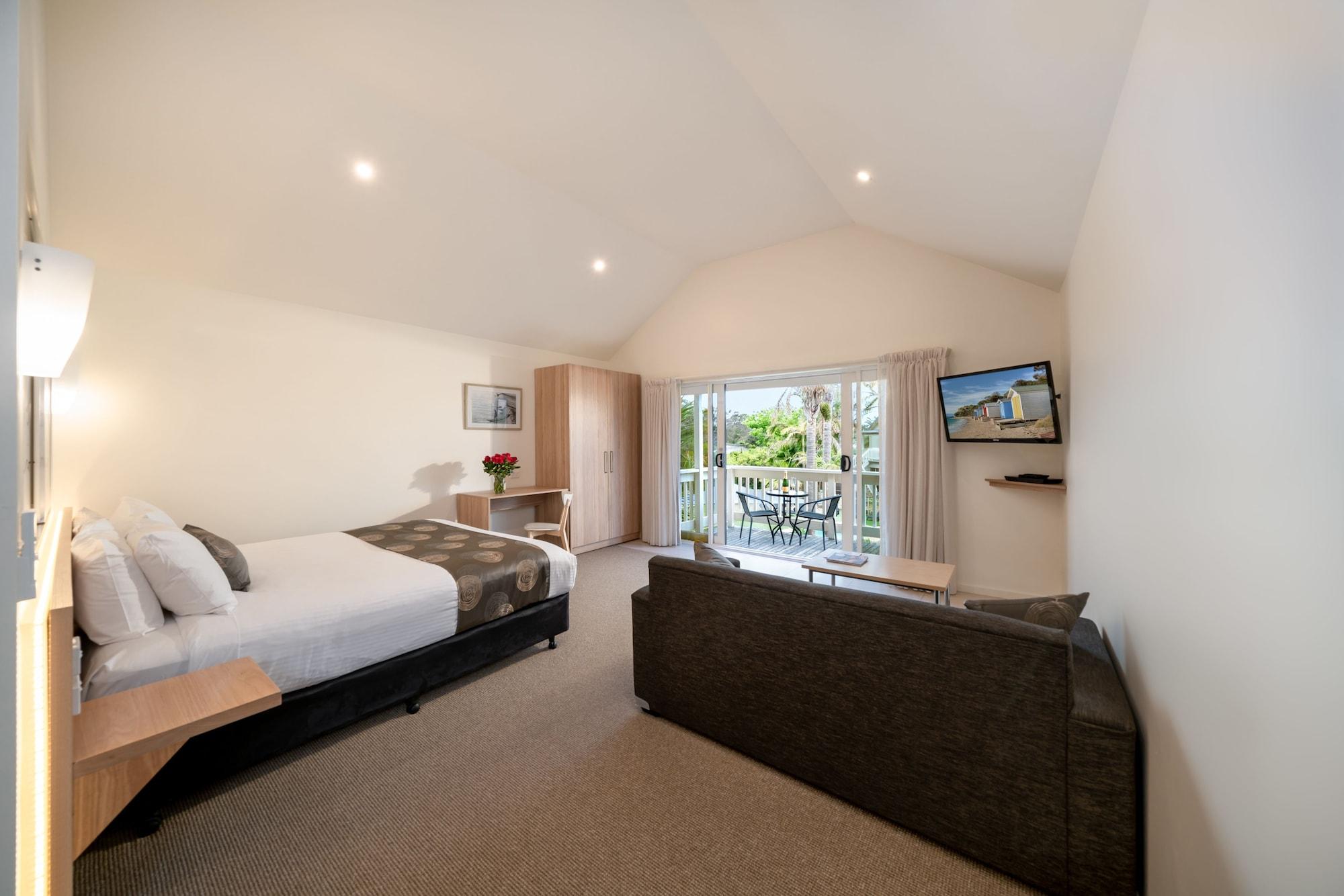 Boathouse Resort Studios And Suites Blairgowrie Exteriör bild