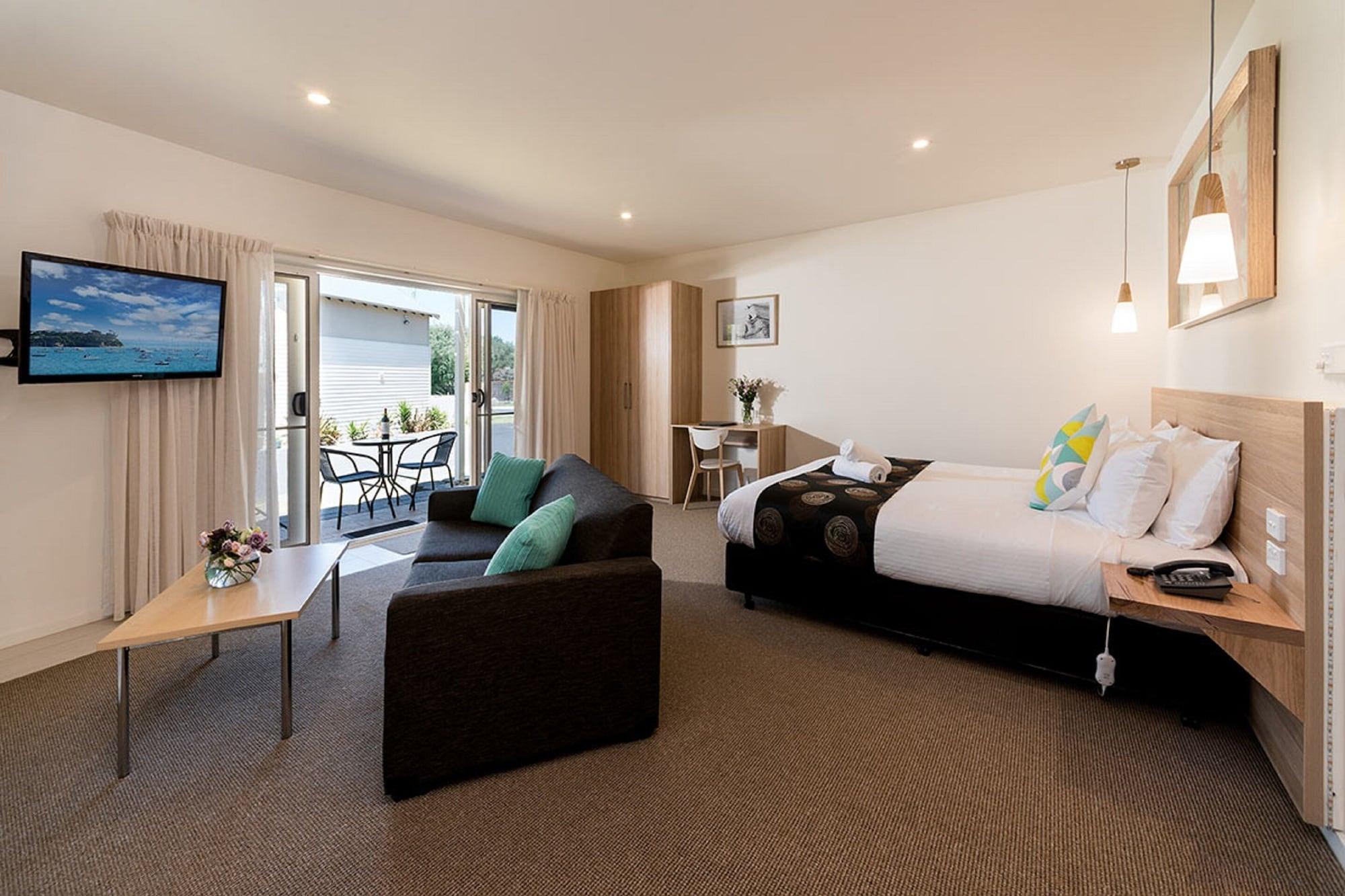 Boathouse Resort Studios And Suites Blairgowrie Exteriör bild
