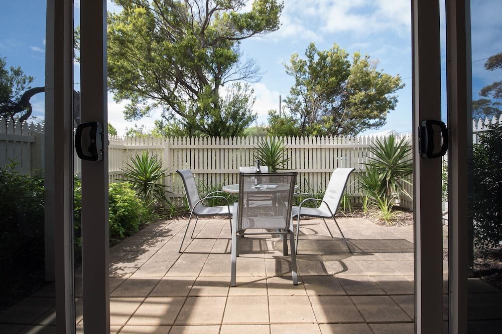 Boathouse Resort Studios And Suites Blairgowrie Exteriör bild