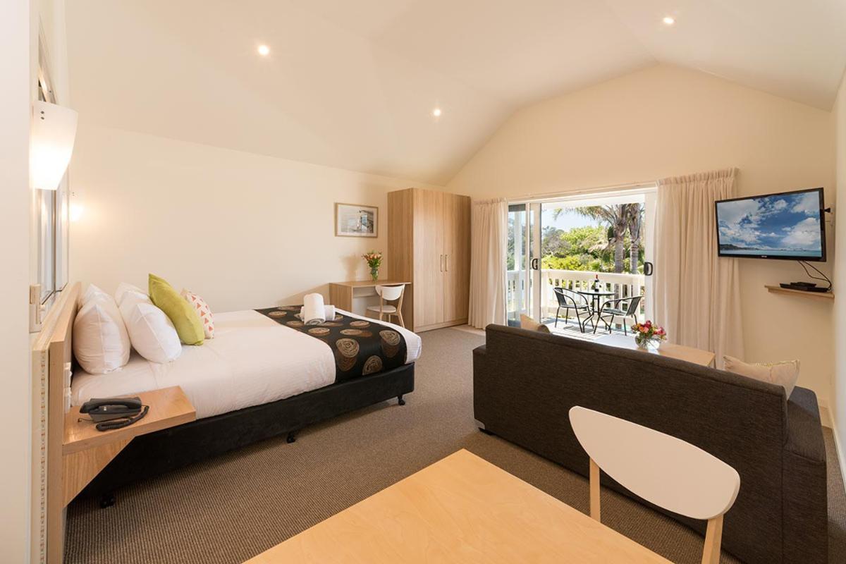 Boathouse Resort Studios And Suites Blairgowrie Exteriör bild