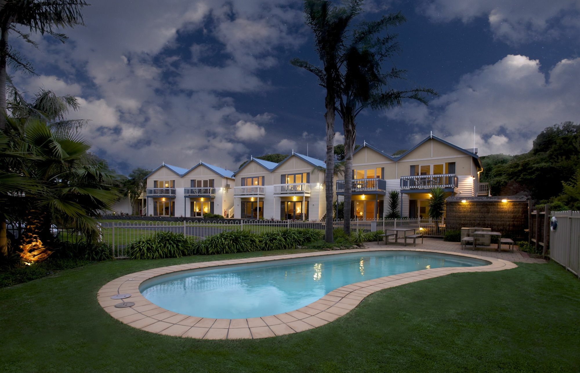 Boathouse Resort Studios And Suites Blairgowrie Exteriör bild