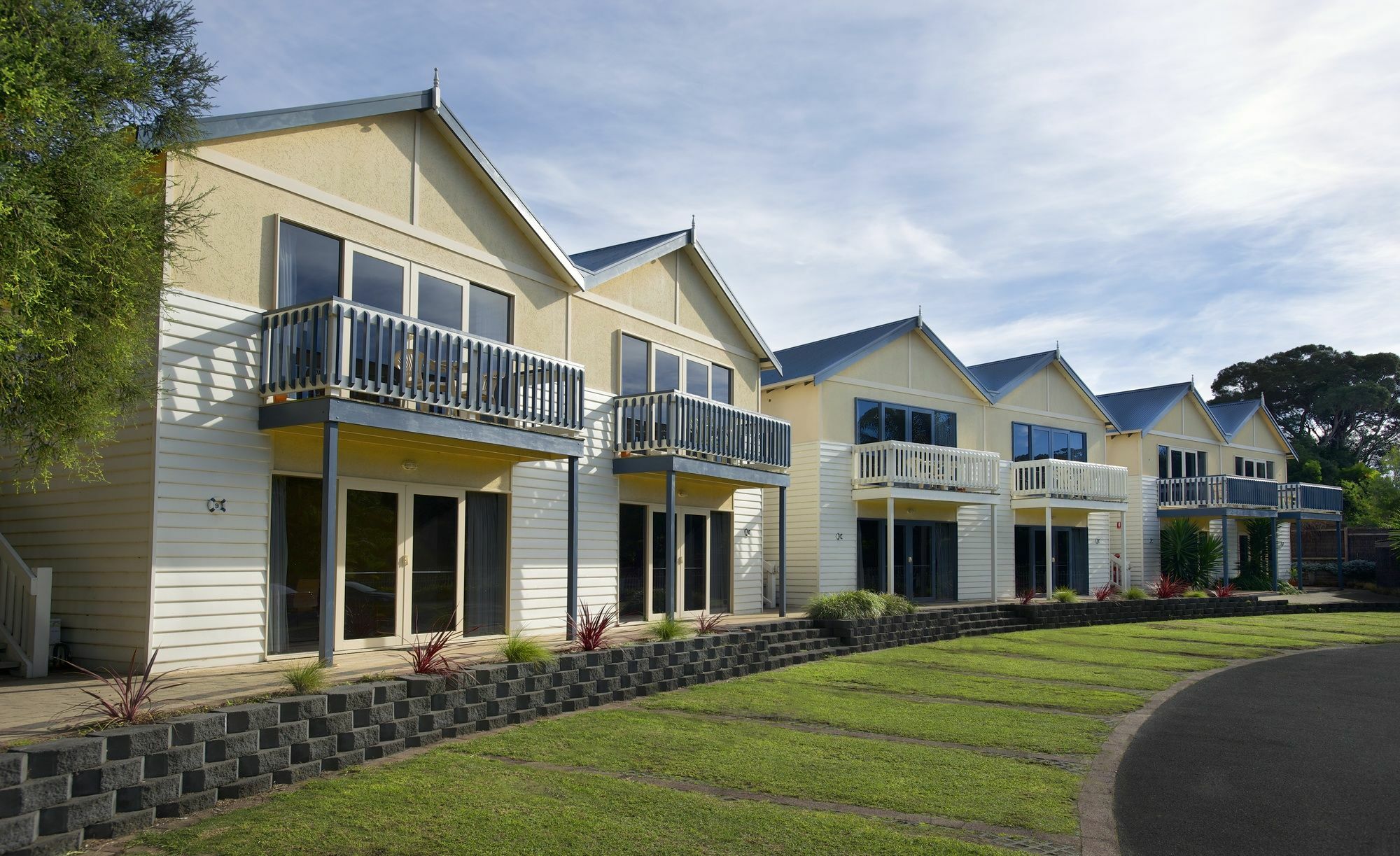 Boathouse Resort Studios And Suites Blairgowrie Exteriör bild