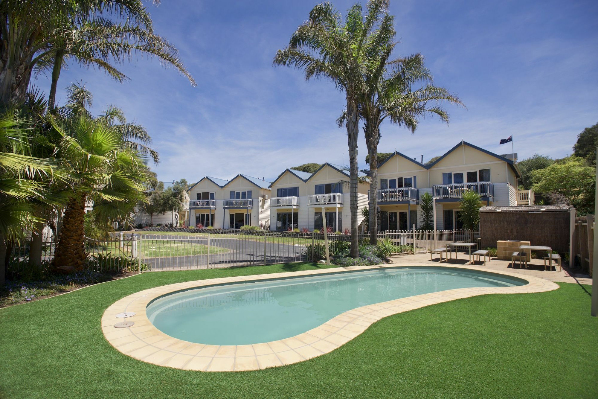 Boathouse Resort Studios And Suites Blairgowrie Exteriör bild